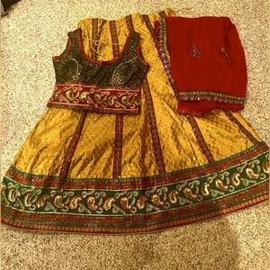 Gorgeous lengha with green blouse size 40